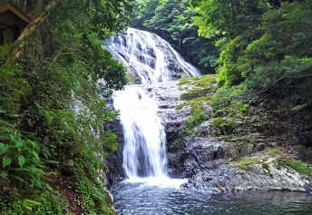 雫の滝
